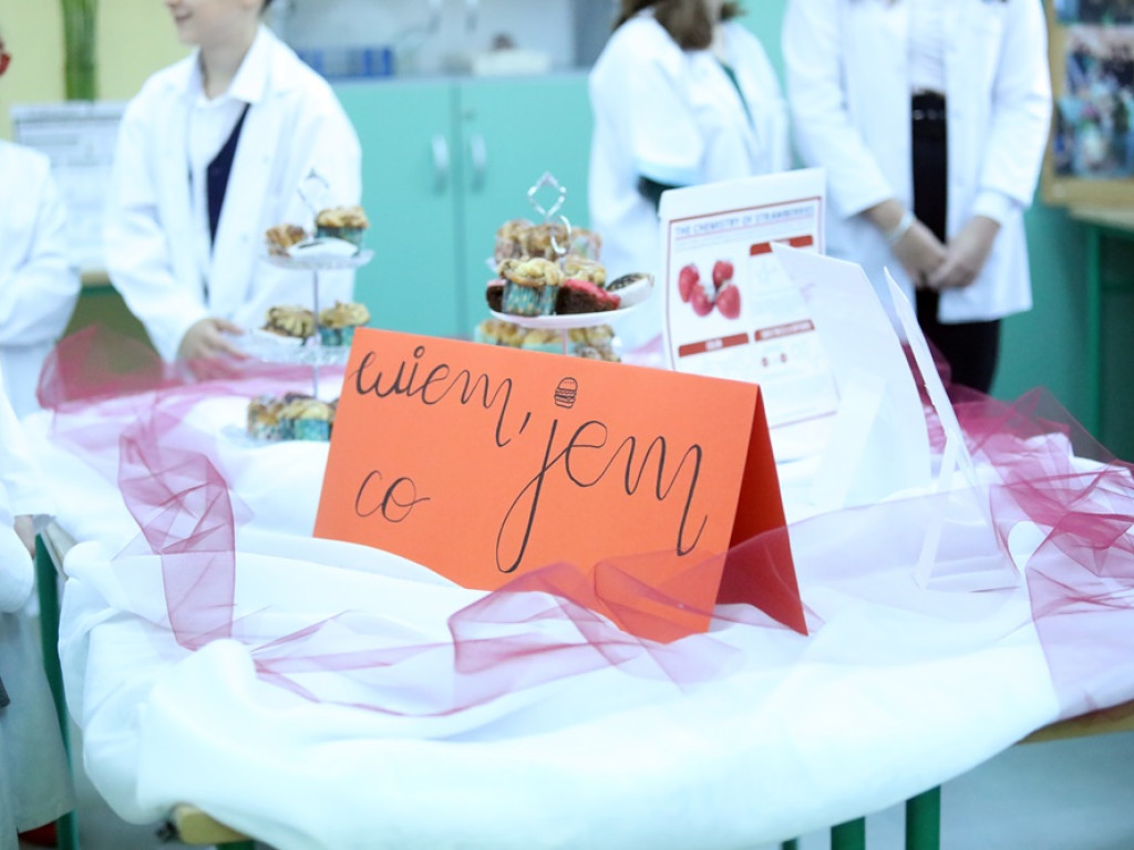 Wybierając I LO wybierzesz drogę do sukcesu. Promują liceum, trwa dzień otwarty [ZDJĘCIA]