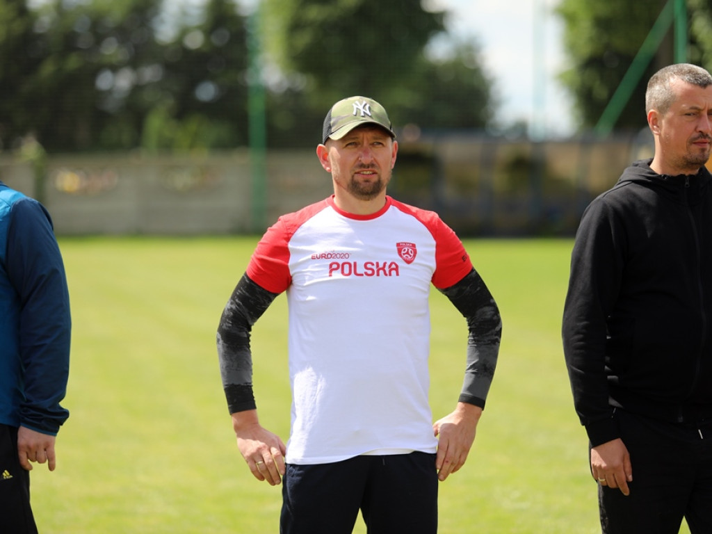 Dzieci kopały piłkę z rodzicami. Taki mecz w Kotli [ZDJĘCIA]
