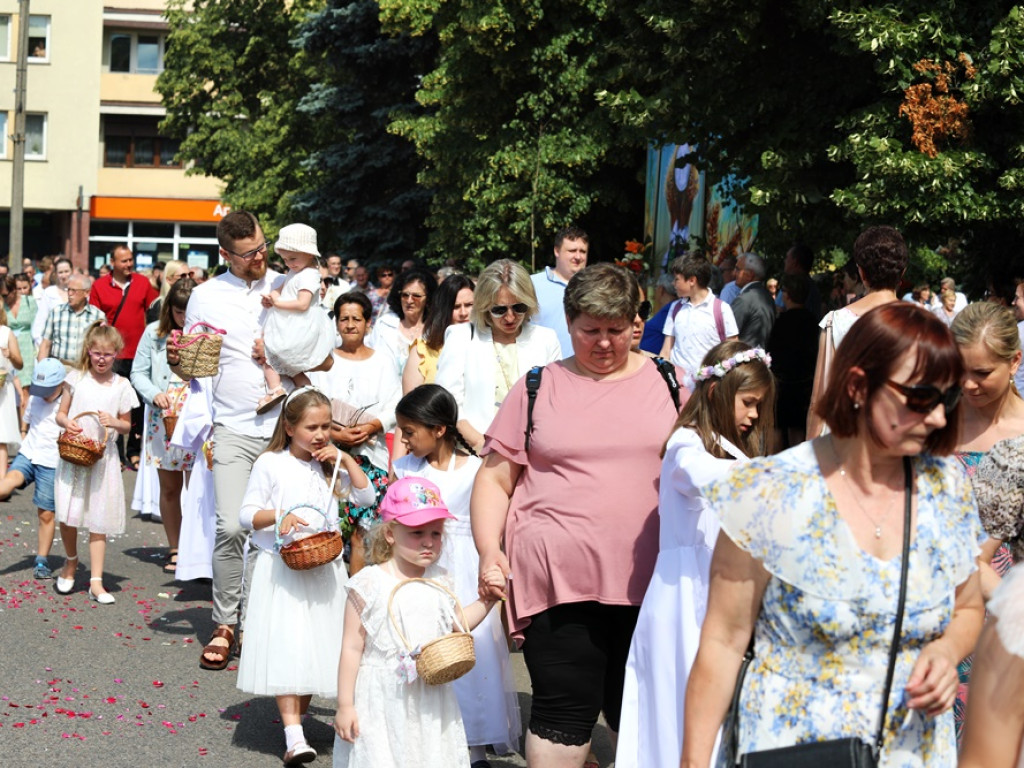 Procesja przeszła ulicami Głogowa [Zdjęcia]
