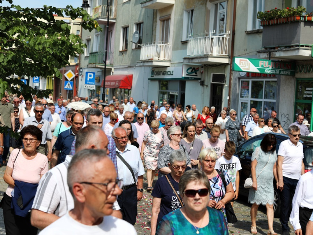 Procesja przeszła ulicami Głogowa [Zdjęcia]