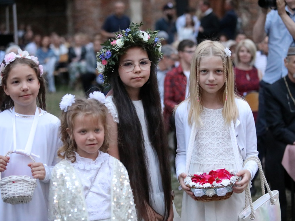 Był koncert połączony z modlitwą. Takie wydarzenie w ruinach kościoła [ZDJĘCIA]