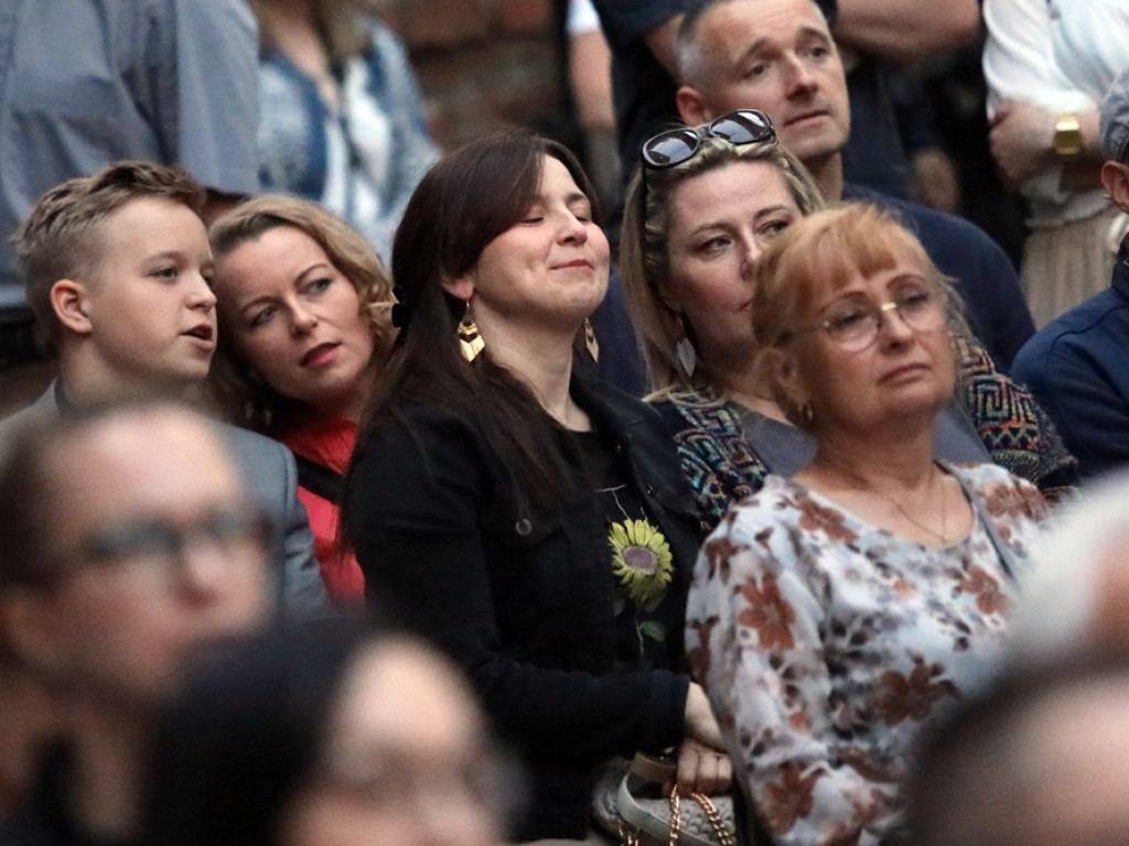 Był koncert połączony z modlitwą. Takie wydarzenie w ruinach kościoła [ZDJĘCIA]