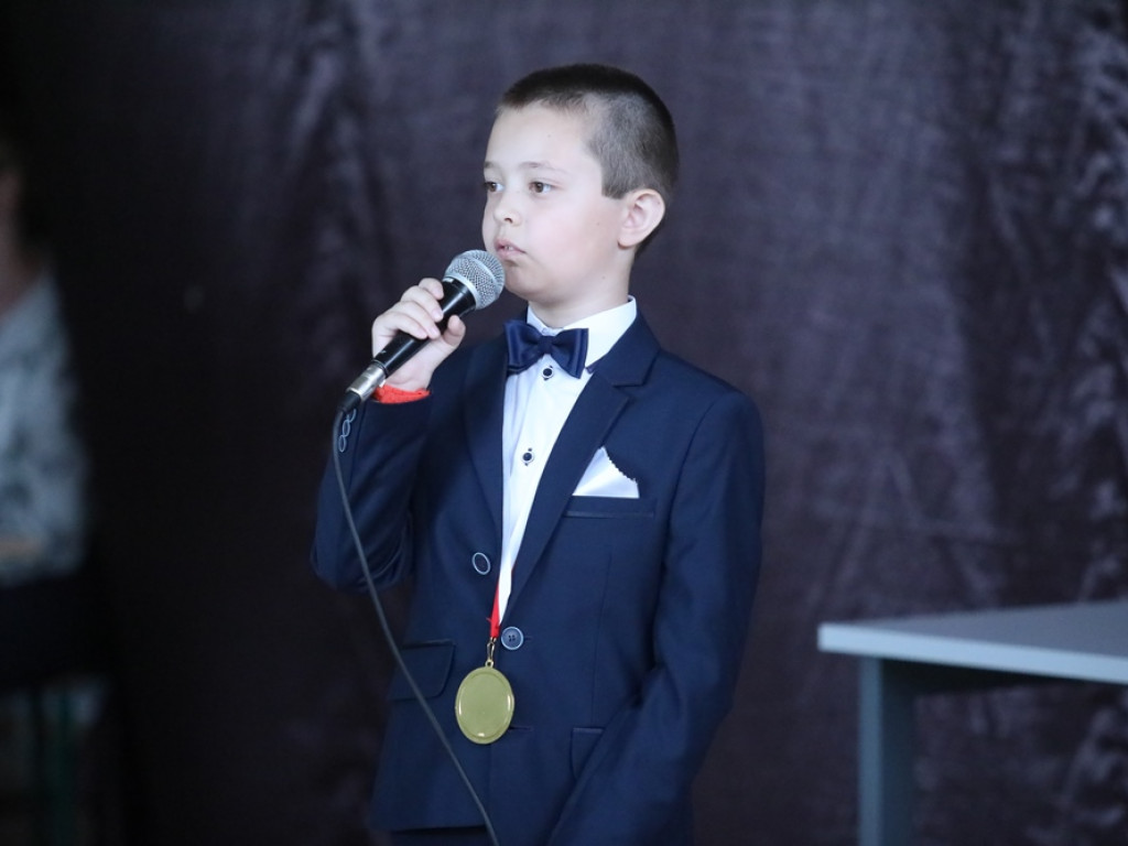Uczniowie godni naśladowania. Otrzymali nagrody od komendanta [ZDJĘCIA]