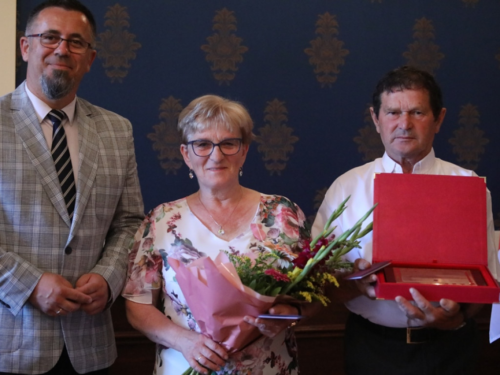 Z Głogowa, Jerzmanowej i Kotli  - Złote Gody w ratuszu [ZDJĘCIA]