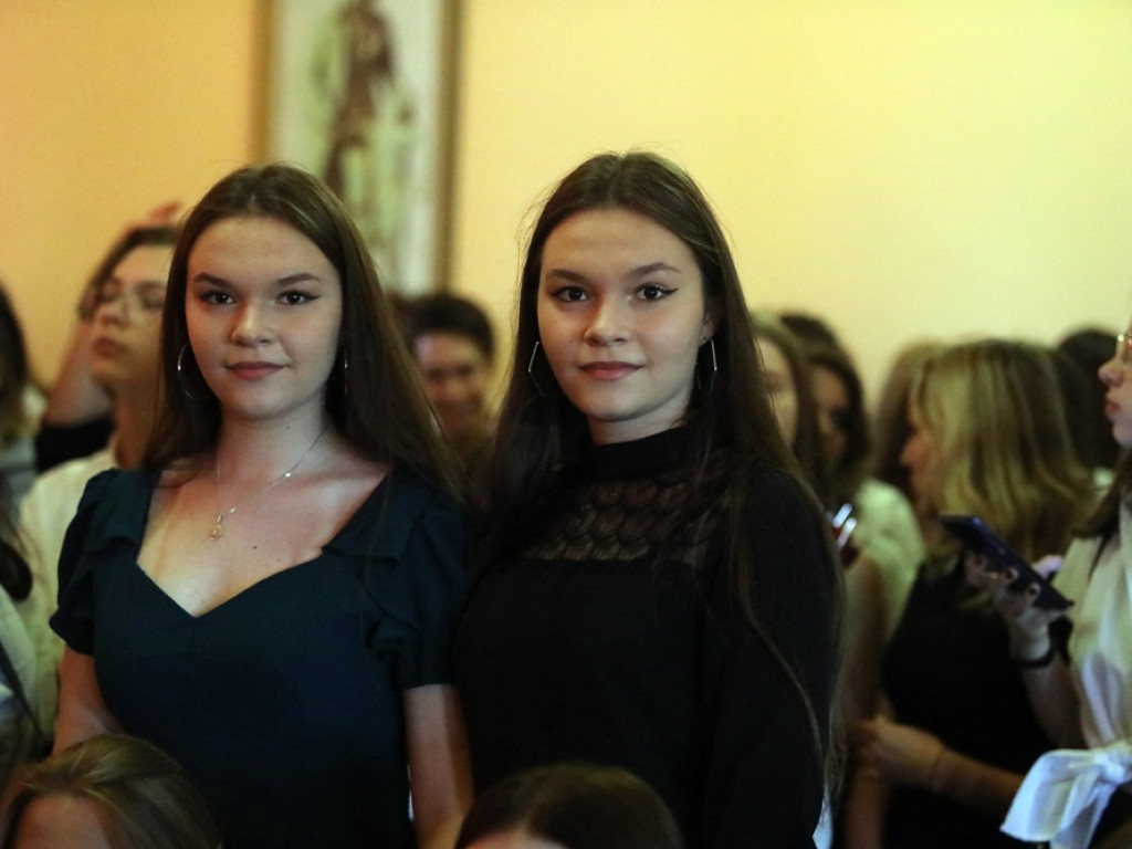 Dyrektor skradł show! Kosałka: Sezon na okulary przeciwsłoneczne otwarty [ZDJĘCIA]