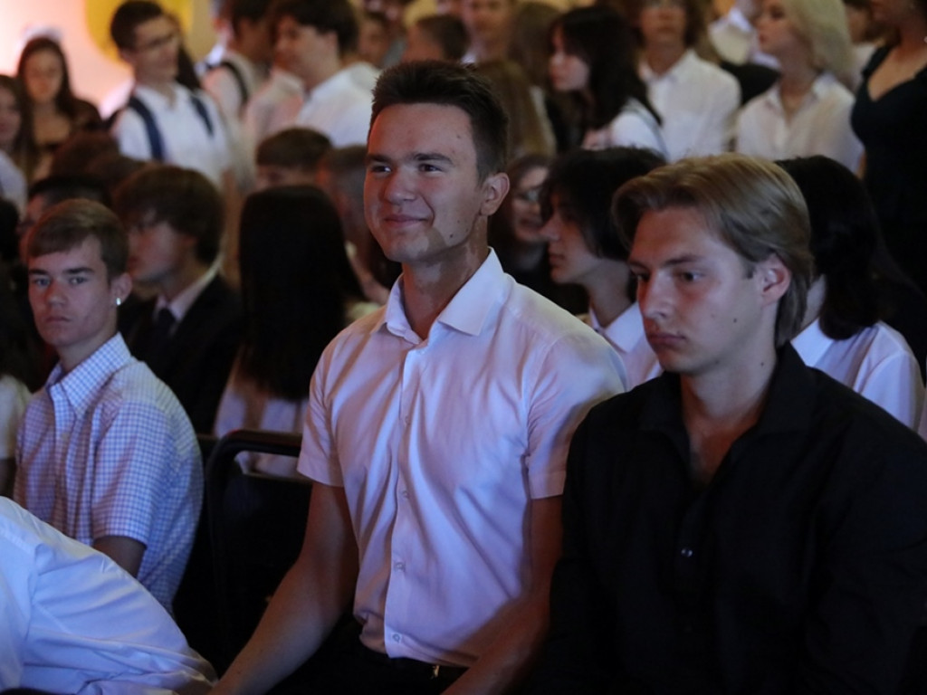 Dyrektor skradł show! Kosałka: Sezon na okulary przeciwsłoneczne otwarty [ZDJĘCIA]