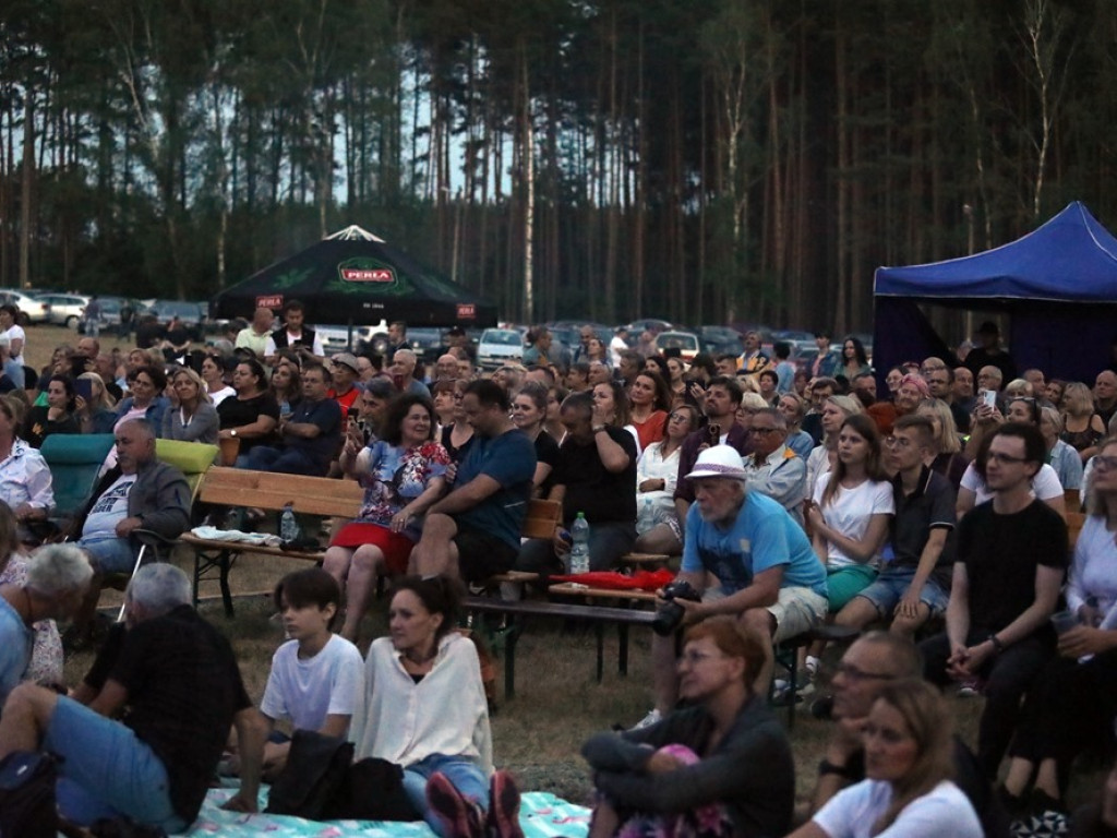 Na scenie Radek i Poniedzielski. Tak było w Grochowicach [ZDJĘCIA]