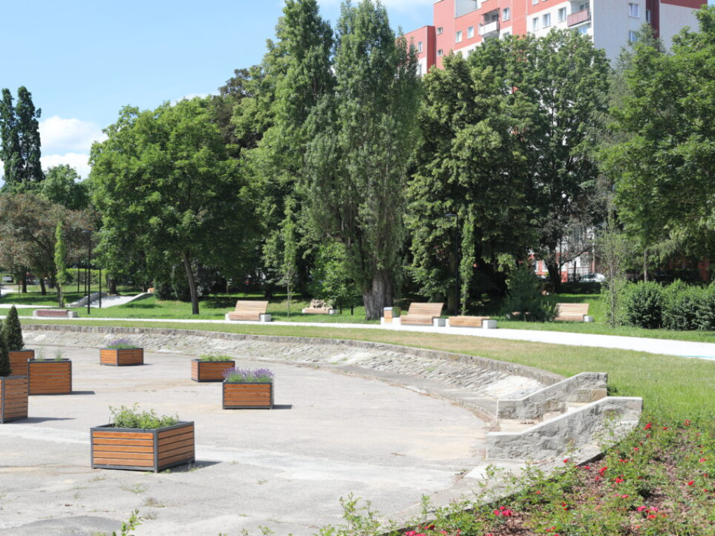 Park Sapera się zmienił. Spytaliśmy mieszkańców jak oceniają miejską inwestycję [ZDJĘCIA]