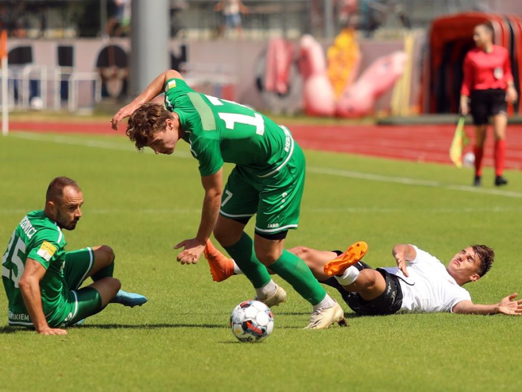 Chrobry przegrał sparing z Górnikiem Polkowice. Honorowy gol Michalca [ZDJĘCIA]
