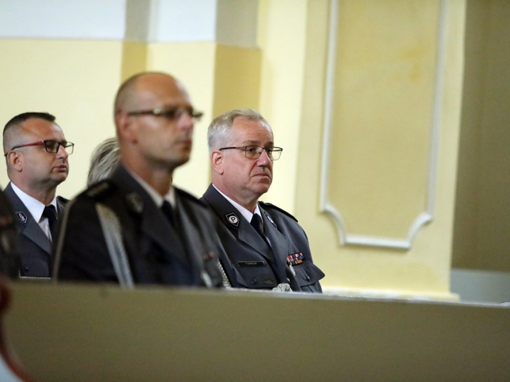 Święto policji. Ksiądz Czerwiński: Dziękujemy Bogu za waszą służbę i dobro [ZDJĘCIA]