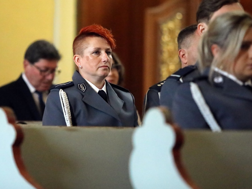 Święto policji. Ksiądz Czerwiński: Dziękujemy Bogu za waszą służbę i dobro [ZDJĘCIA]