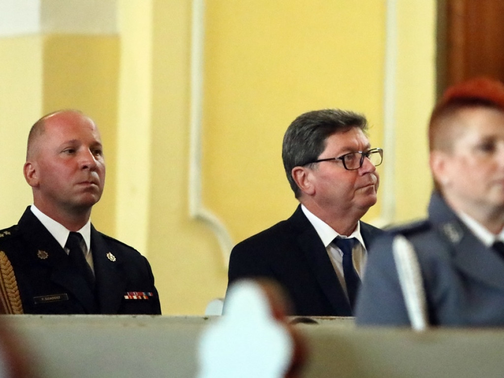 Święto policji. Ksiądz Czerwiński: Dziękujemy Bogu za waszą służbę i dobro [ZDJĘCIA]