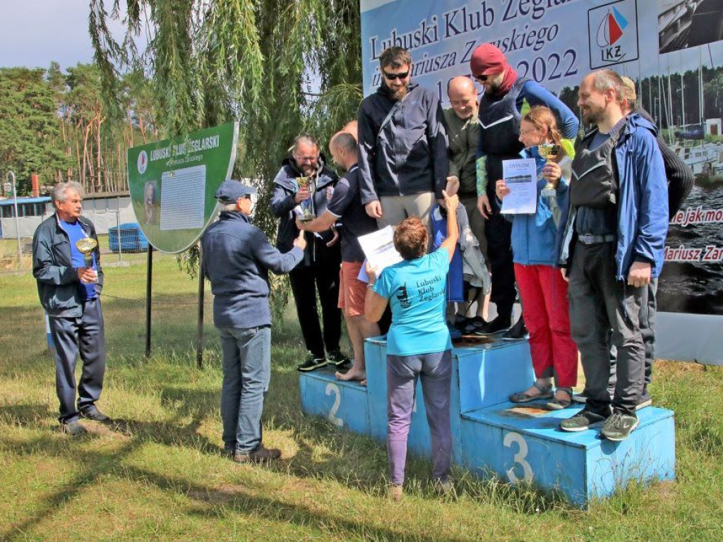 Warunki były trudne, ale regaty udało się zorganizować [ZDJĘCIA]