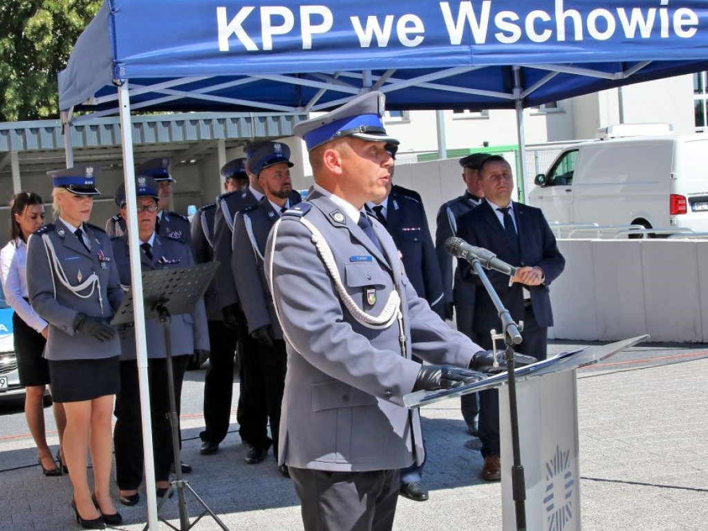 W dniu ich święta awansowanych zostało 39 policjantów [ZDJĘCIA]