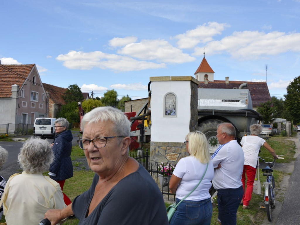 Spacer zakończony piknikiem. Kłobuczyn dalej świętuje [Zdjęcia]