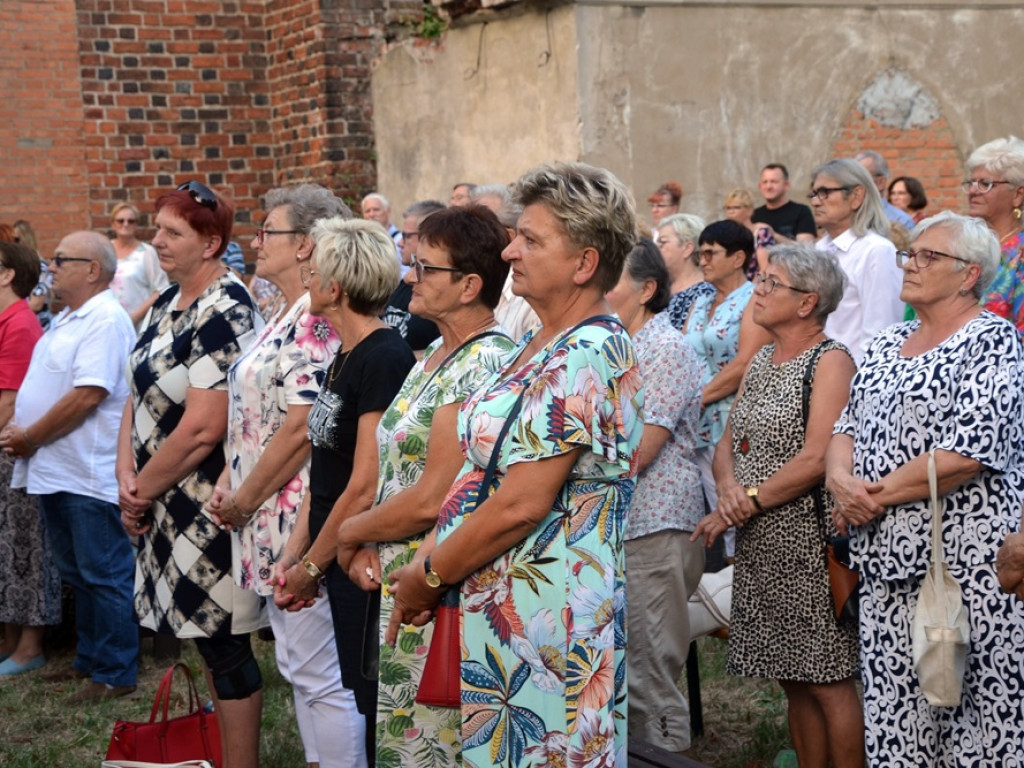 Teresa i Tadeusz 50 lat temu wzięli ślub w kościele w Rapocinie [ZDJĘCIA]