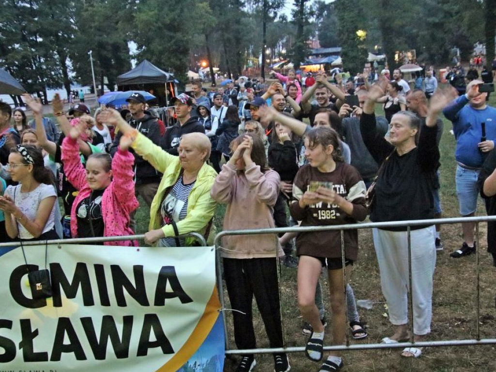 Sława żegnała wakacje w strugach deszczu [ZDJĘCIA]