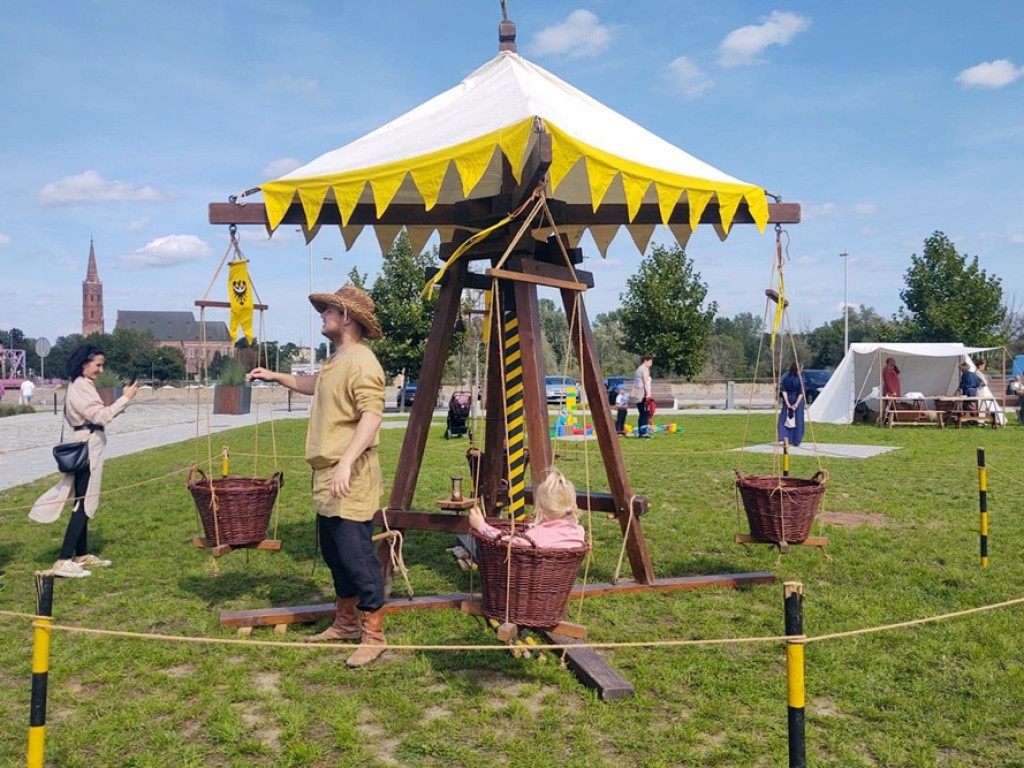 Trwa piknik historyczny w Głogowie [ZDJĘCIA]