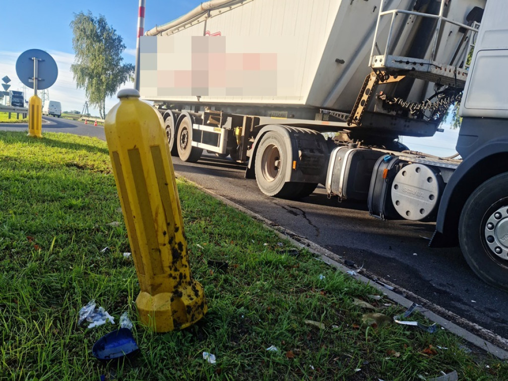 Wymusiła pierwszeństwo. Zderzenie na skrzyżowaniu [ZDJĘCIA]