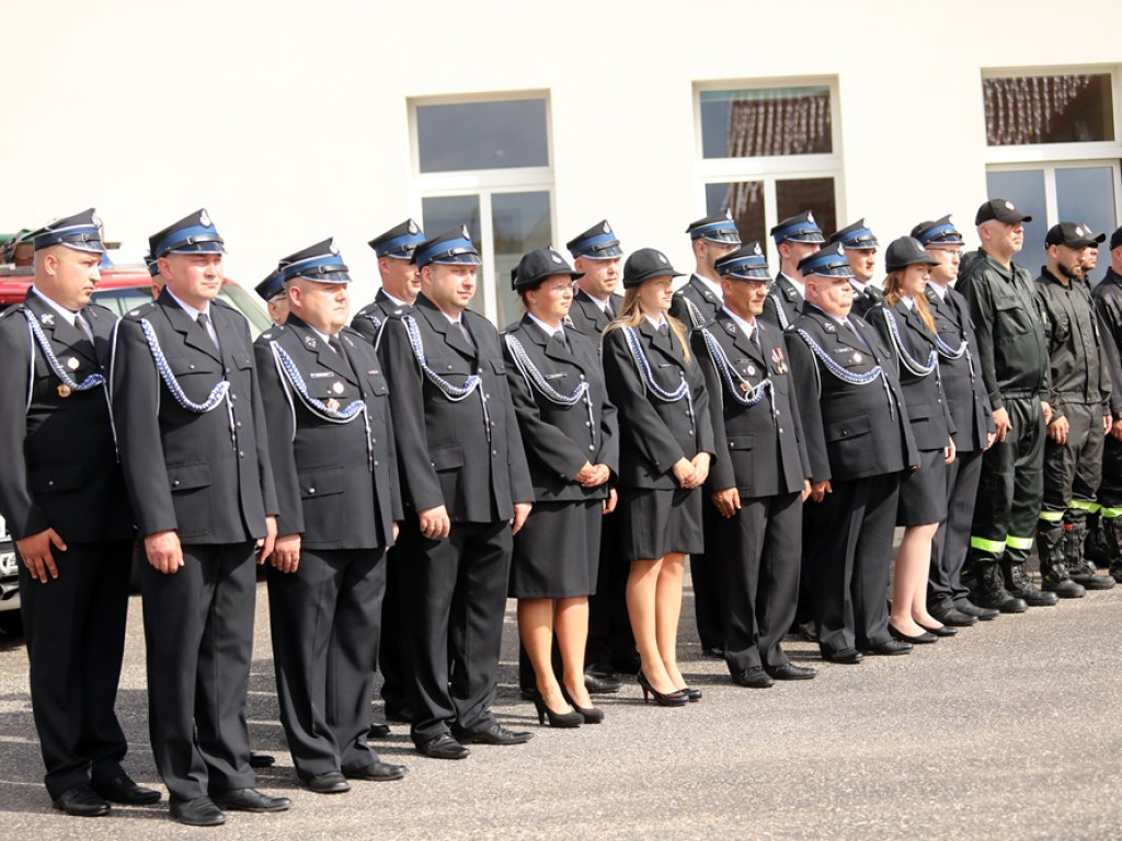 Nowe wozy poświęcone. 