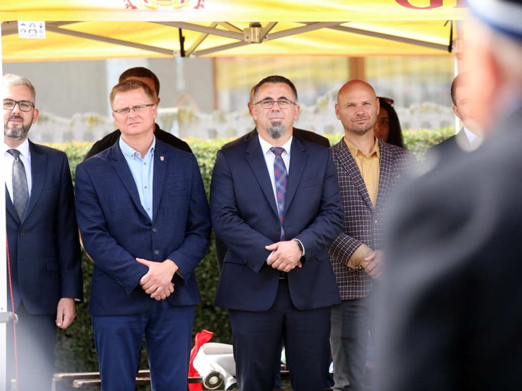 Nowe wozy poświęcone. 