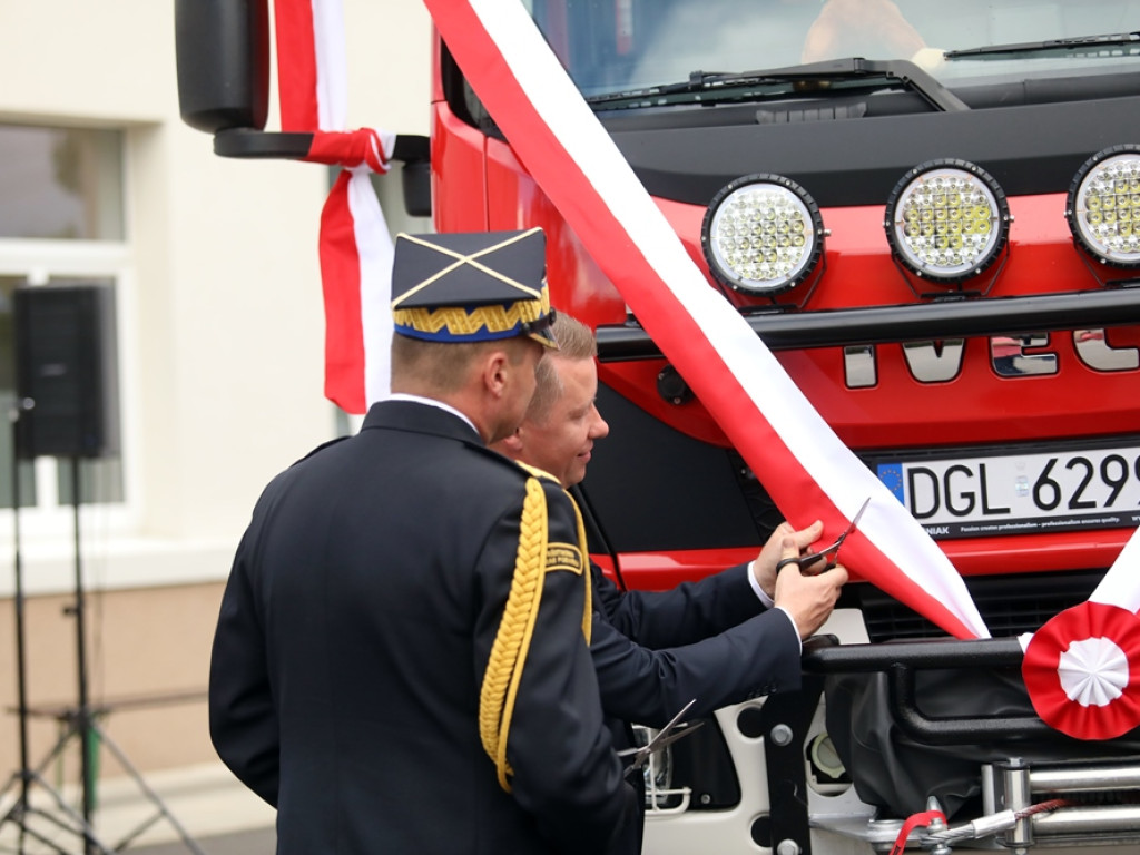 Nowe wozy poświęcone. 