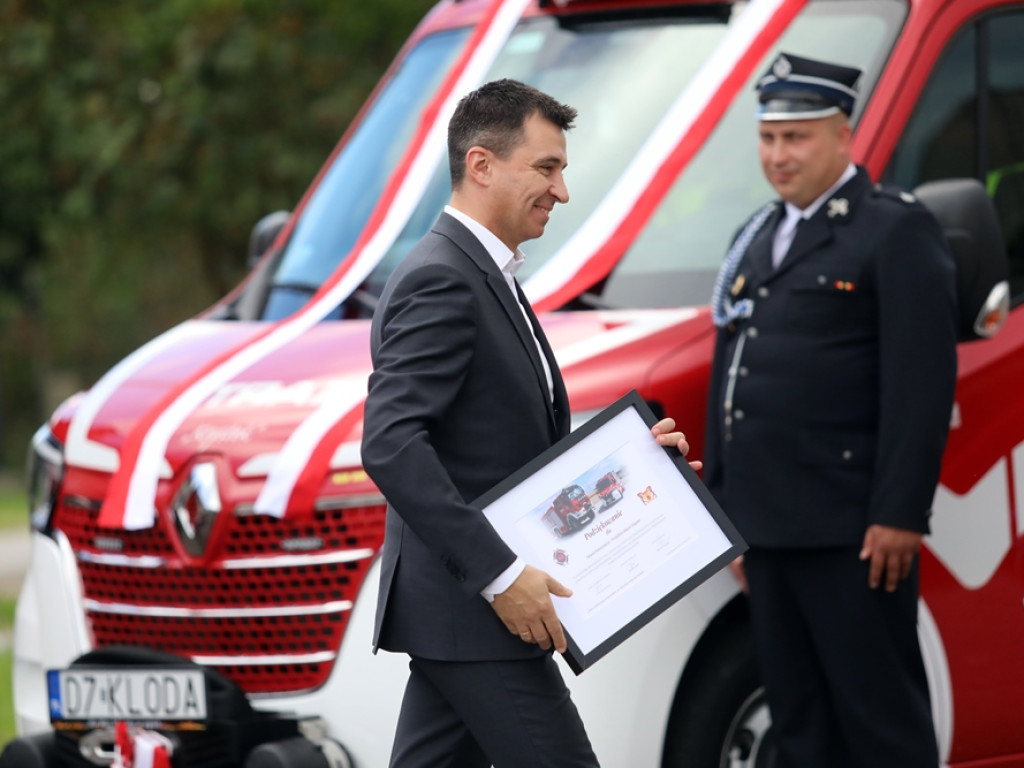 Nowe wozy poświęcone. 
