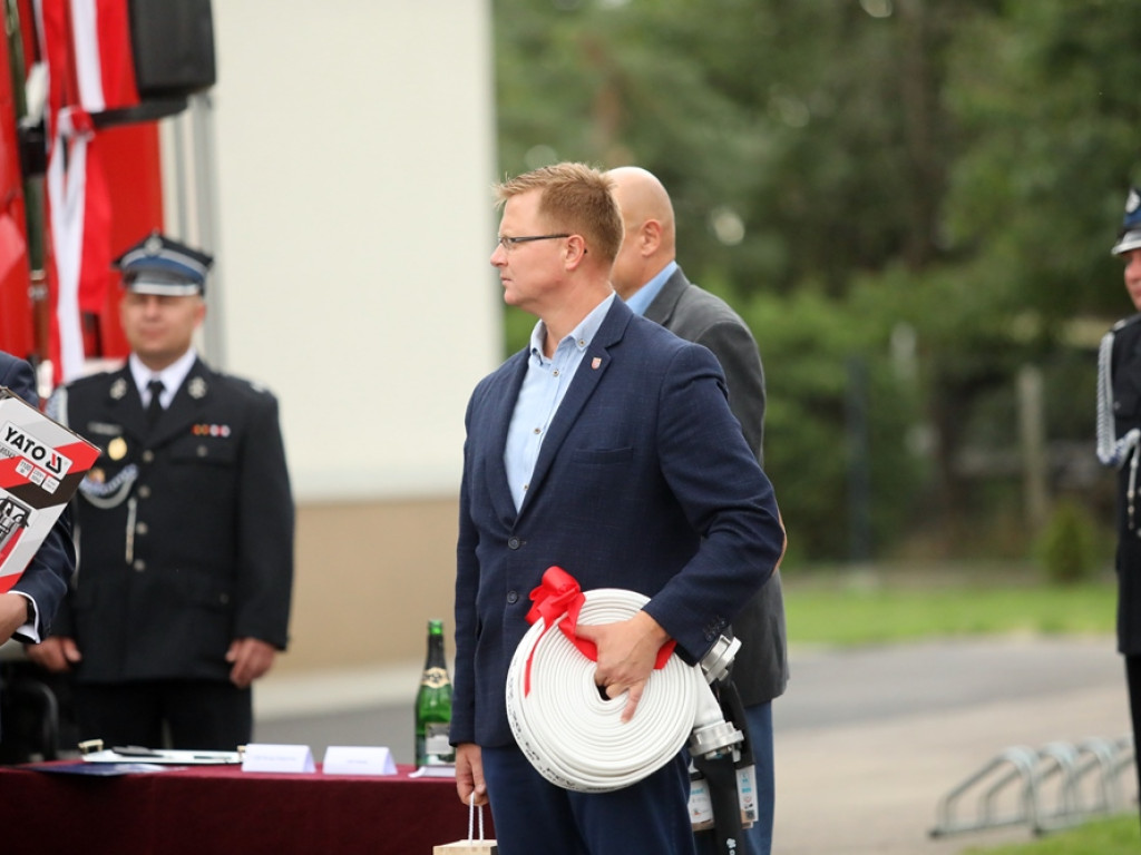 Nowe wozy poświęcone. 