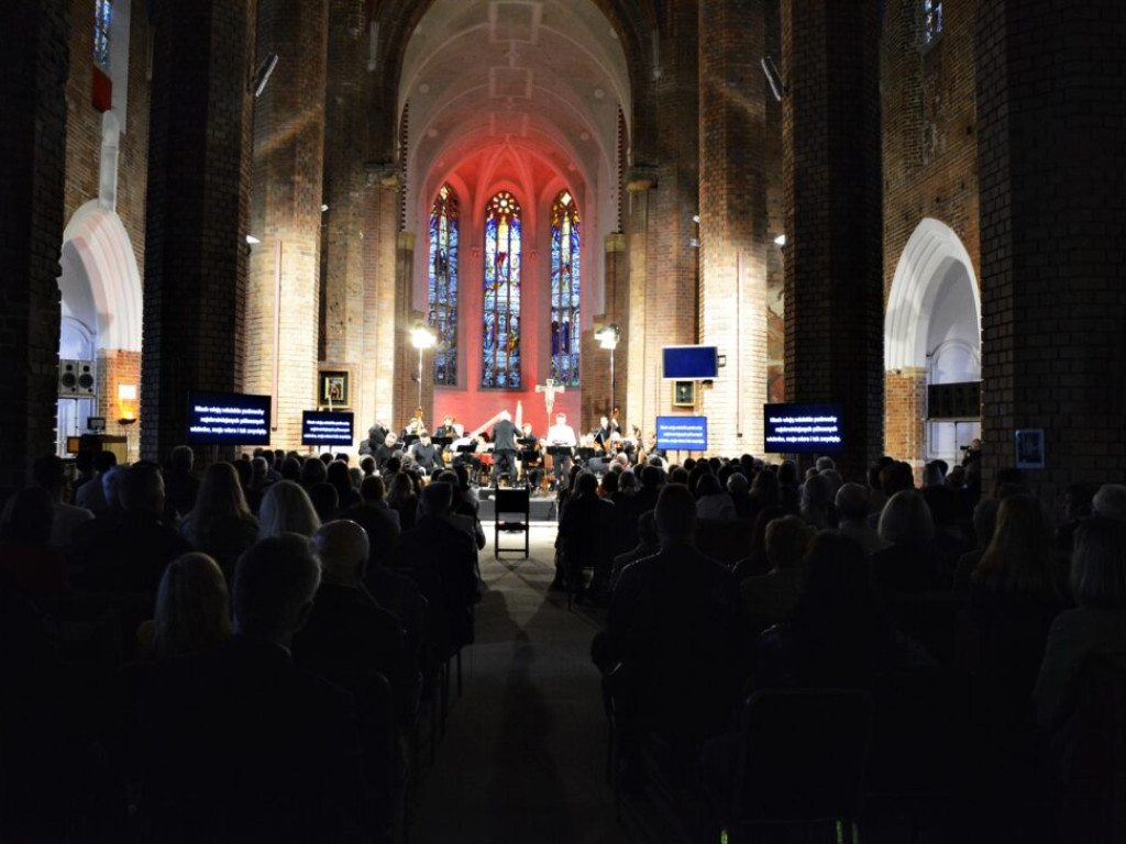 Władza i namiętność. Koncert w Kolegiacie [Zdjęcia]