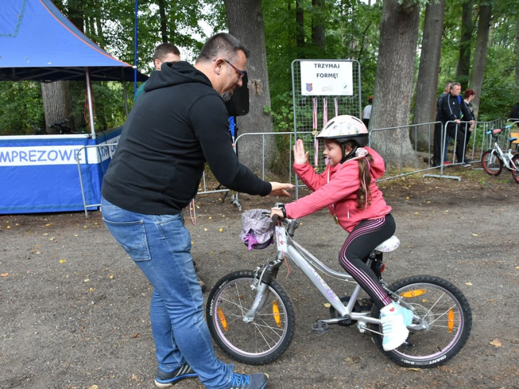 Świetna zabawa! Rowerami w Leśnej Dolinie [ZDJĘCIA]