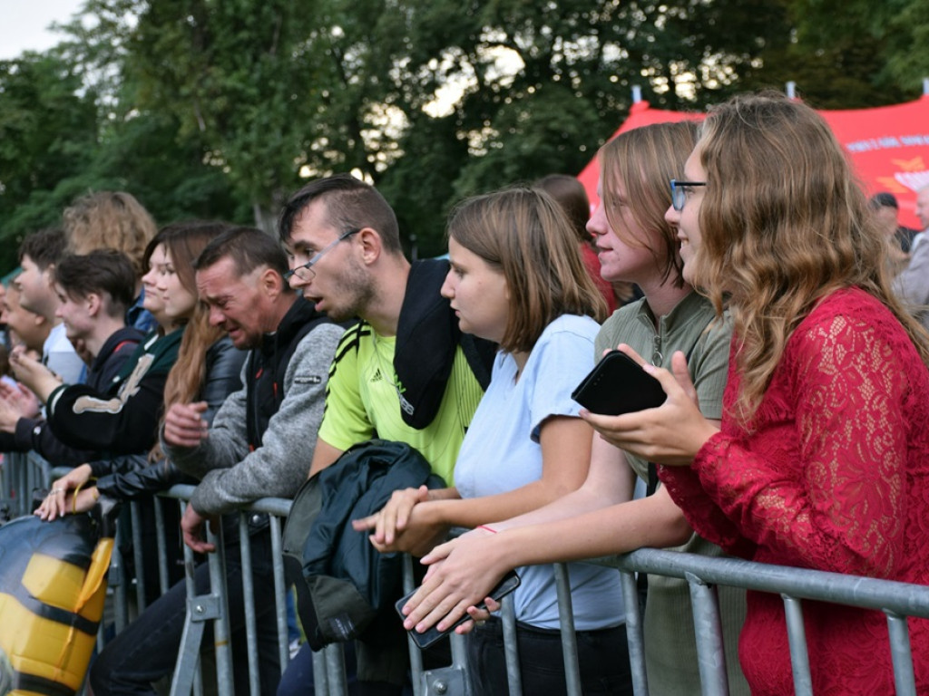 Lokalni artyści na scenie. Tak zakończyła się impreza nad Odrą [ZDJĘCIA]