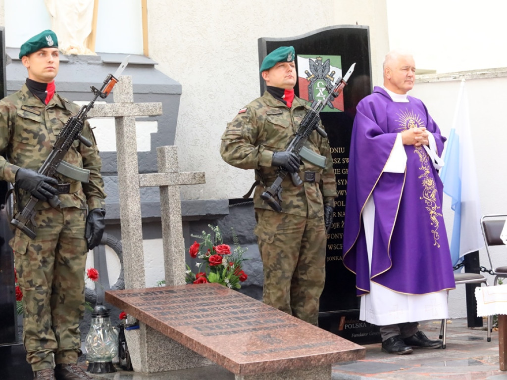 Pamiętają o tych wydarzeniach. Akielaszek: Ważne chwile dla narodu [ZDJĘCIA]