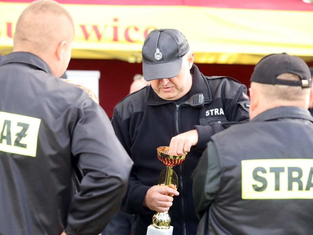 Strażacy ochotnicy świetnie się bawią i rywalizują [ZDJĘCIA]
