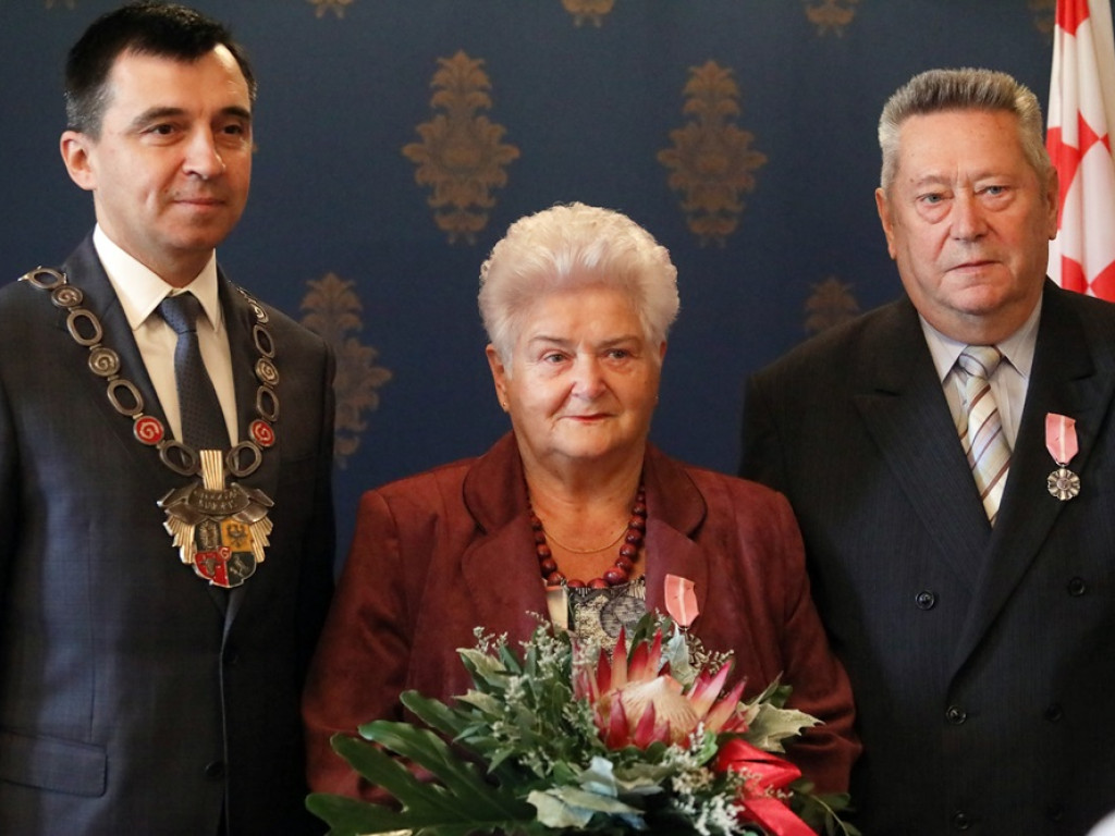 Pół wieku razem! To szczęśliwe małżeństwa, które odebrały pamiątkowe medale [ZDJĘCIA]