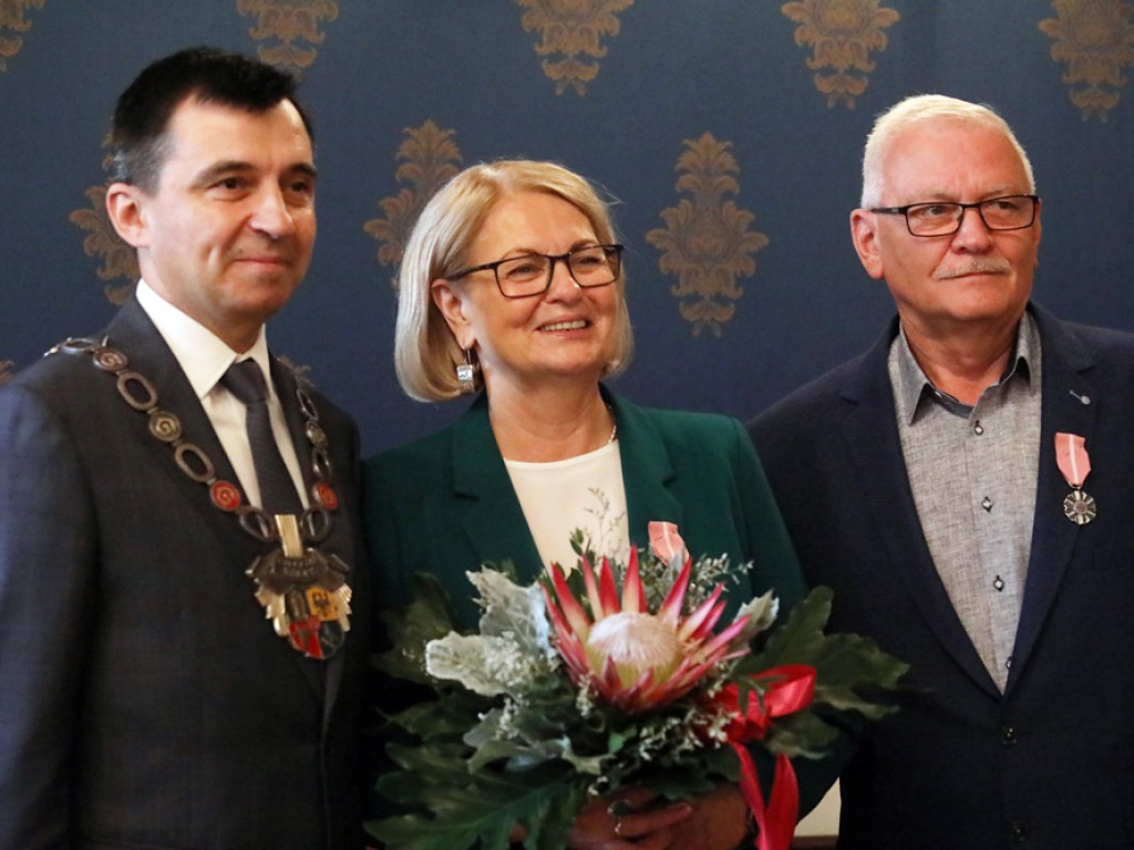 Pół wieku razem! To szczęśliwe małżeństwa, które odebrały pamiątkowe medale [ZDJĘCIA]