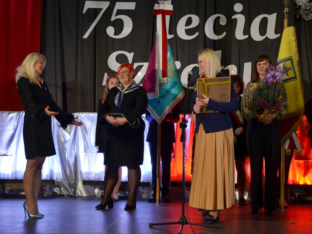 Jubileusz! Piękna i wzruszająca gala w szkole [ZDJĘCIA]