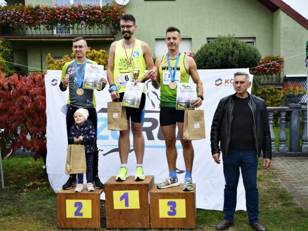 Pogoda idealna dla zawodników. Bieg papieski w Radwanicach [Zdjęcia]