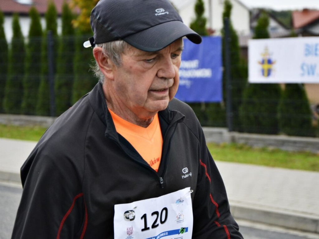 Pogoda idealna dla zawodników. Bieg papieski w Radwanicach [Zdjęcia]