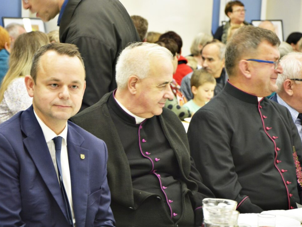 Wielka biesiada na 800-lecie. Sołtys Kłobuczyna: Jestem dumny [Zdjęcia]