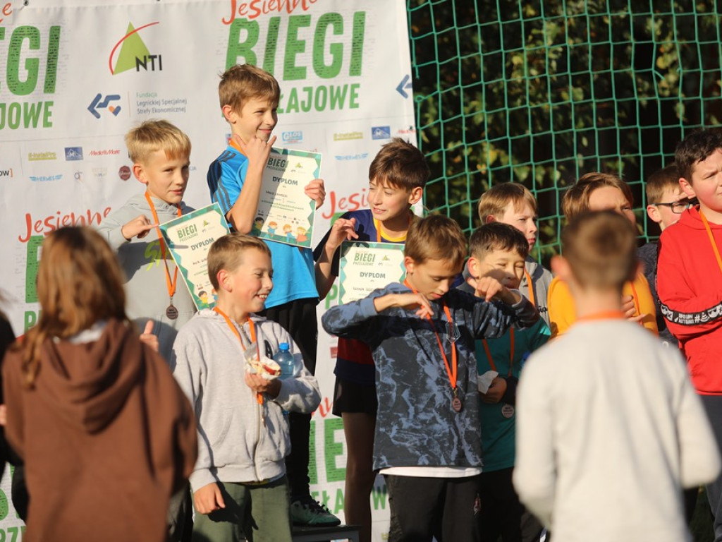 Medale, dyplomy i coś słodkiego dla uczestników naszych biegów [ZDJĘCIA]