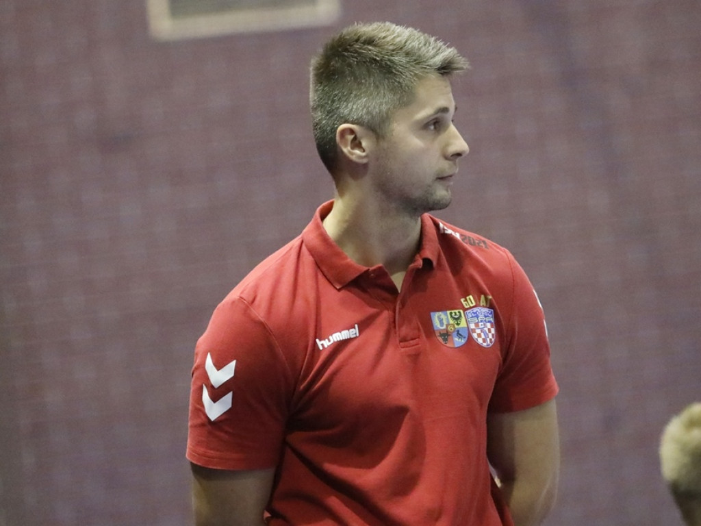 Trener Blacha: W drugiej połowie wróciliśmy do meczu, ale wtedy pojawił się stres [ZDJĘCIA]