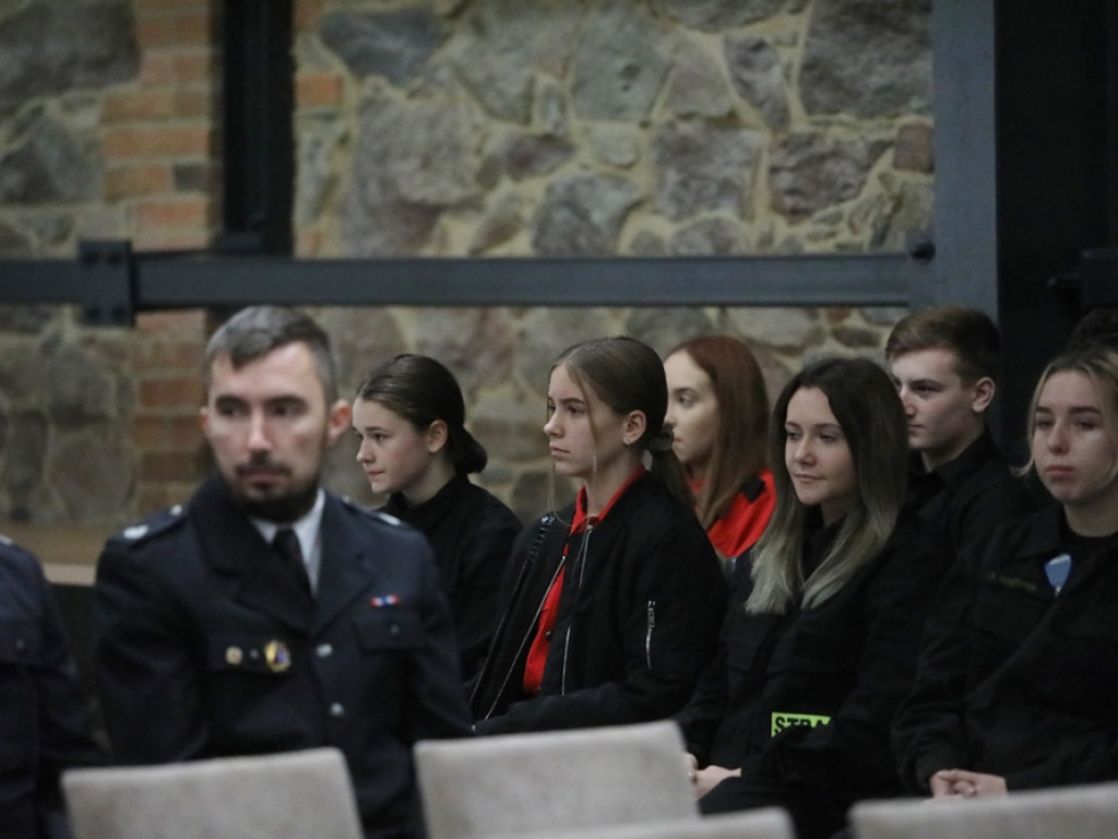 Otrzymali promesy na młodzieżowe drużyny strażackie [ZDJĘCIA]