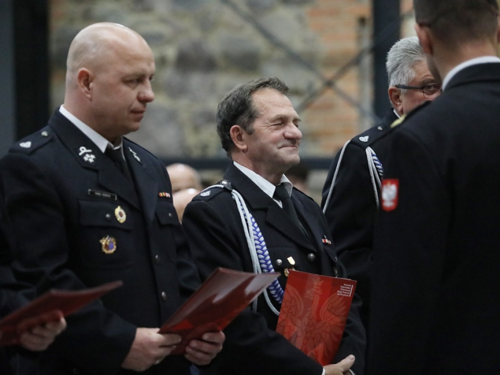 Otrzymali promesy na młodzieżowe drużyny strażackie [ZDJĘCIA]