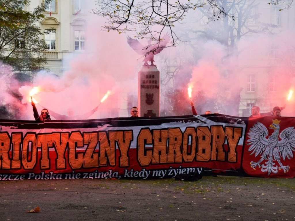 Spotkali się pod biało-czerwonym sztandarem. Uroczystości w Głogowskiej Alei Pamięci