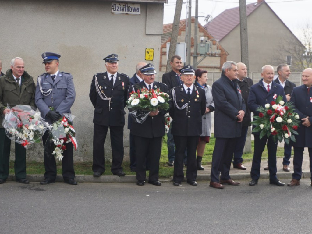 Śpiewały dzieci, śpiewali dorośli - tak wyglądało Narodowe Święto Niepodległości w Grębocicach