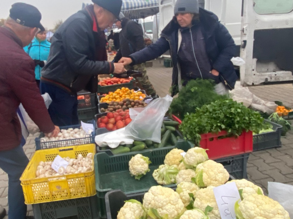 Za drogo być nie może. Przynajmniej na targowisku 