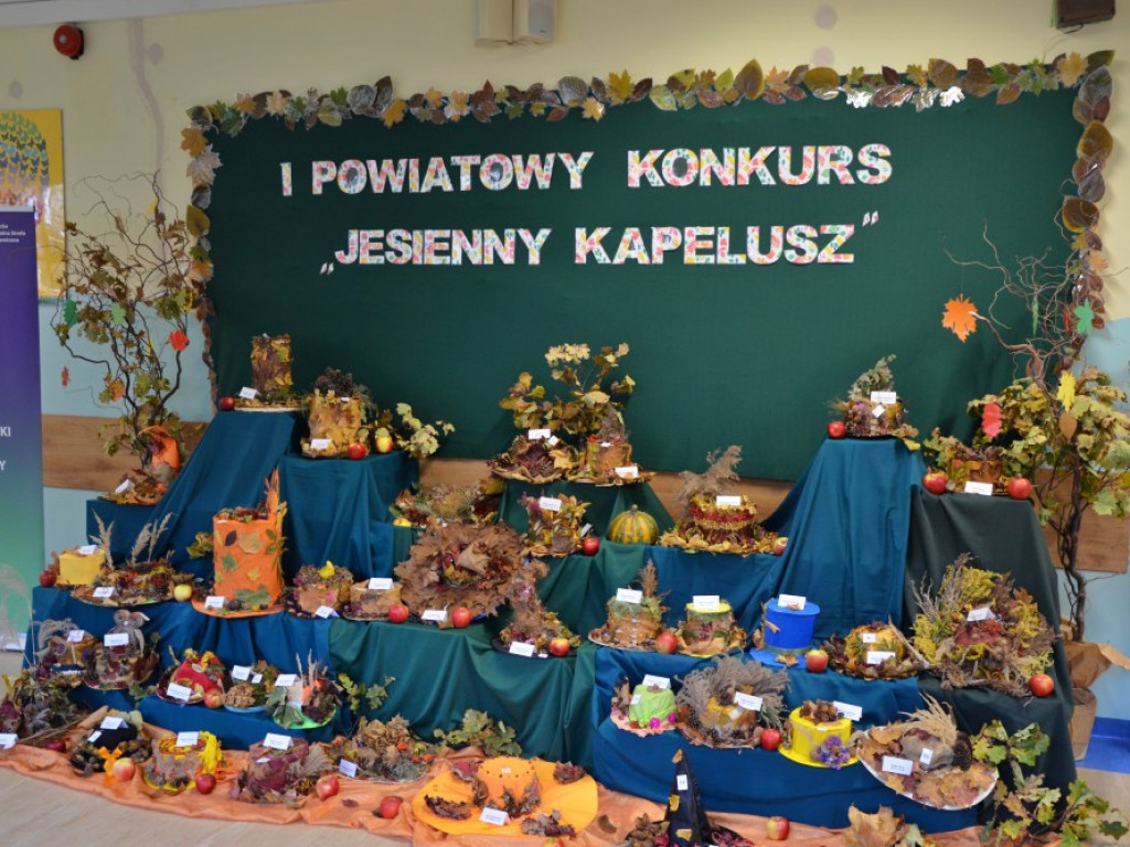 Rozdali nagrody za jesienne kapelusze. Nowa moda w Głogowie?