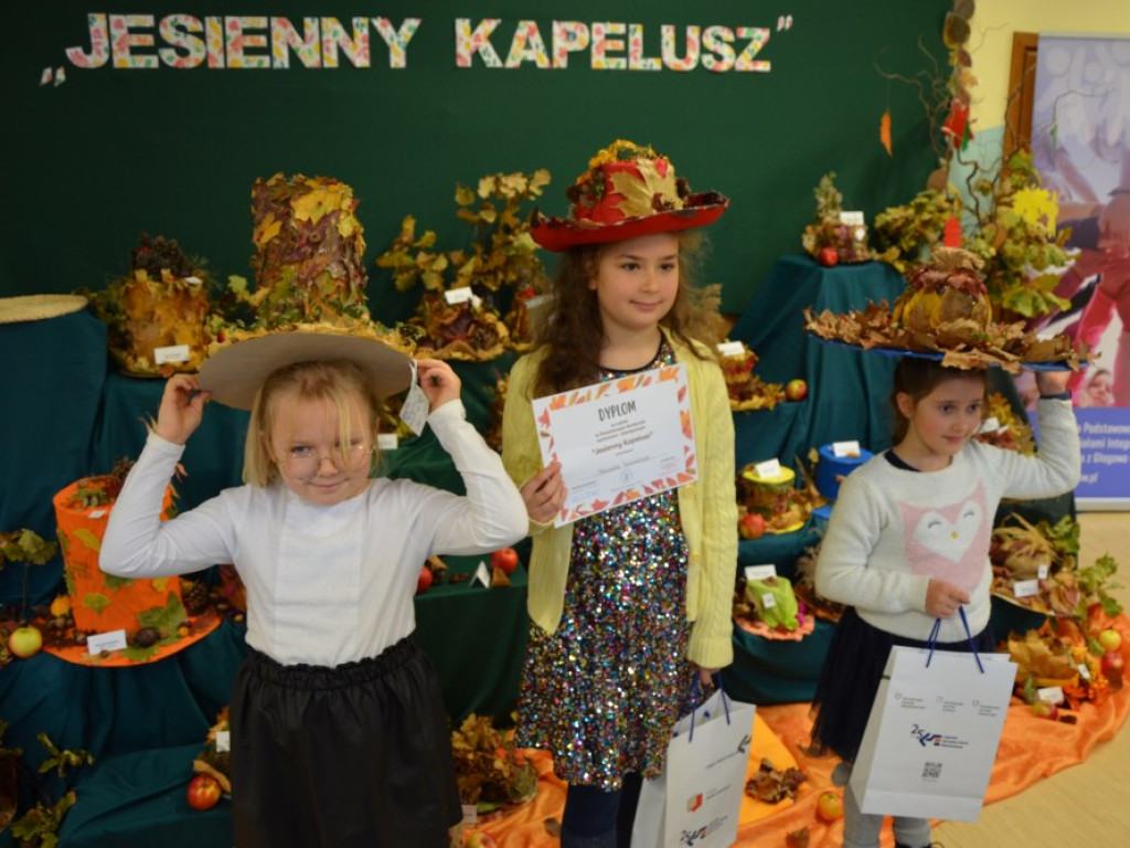 Rozdali nagrody za jesienne kapelusze. Nowa moda w Głogowie?