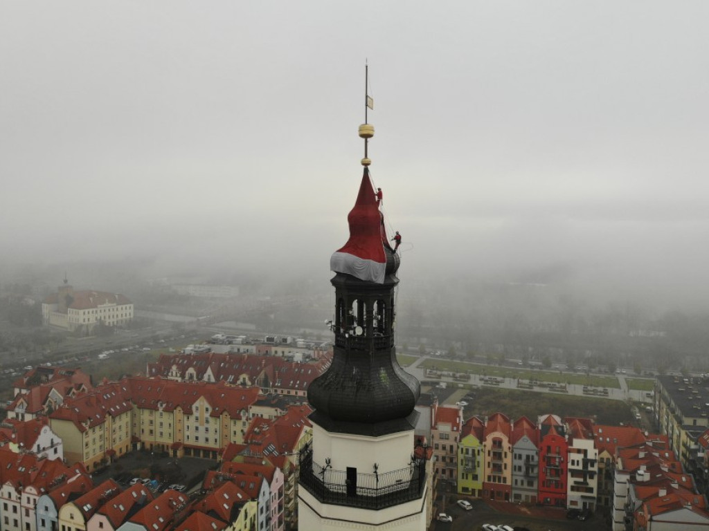 Czapka św. Mikołaja znów na ratuszu! To już oficjalny patron Głogowa