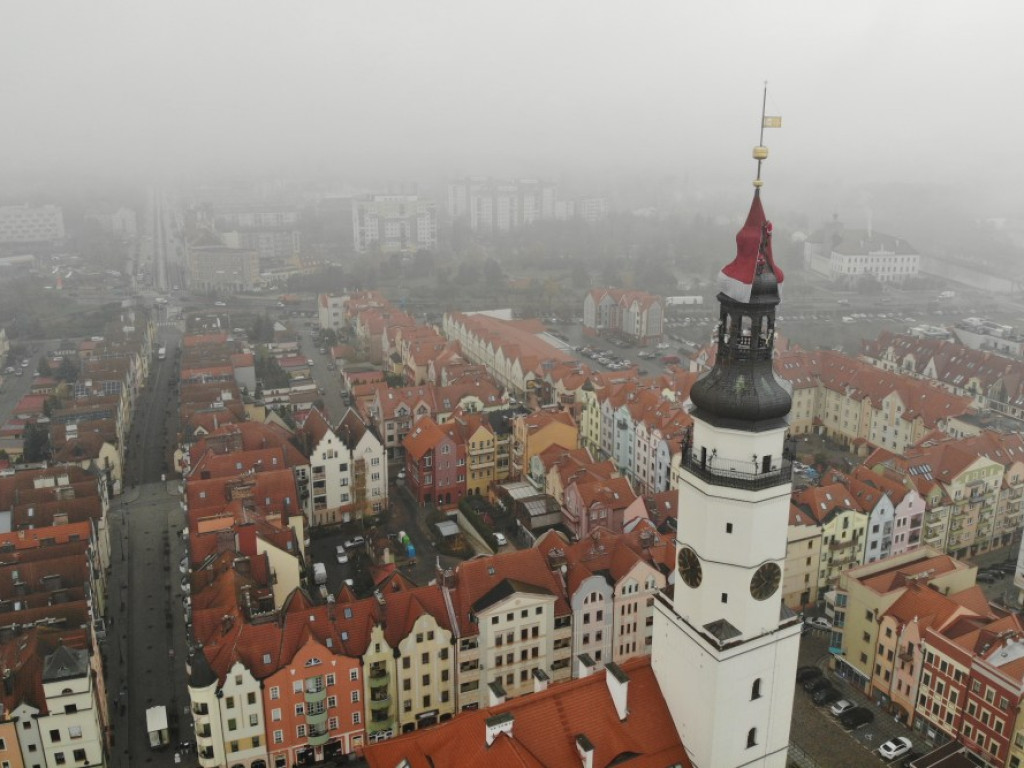 Czapka św. Mikołaja znów na ratuszu! To już oficjalny patron Głogowa